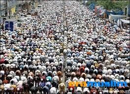 Pelajaran dari Shalat Berjamaah, Mengikuti Pemimpin Selama Benar