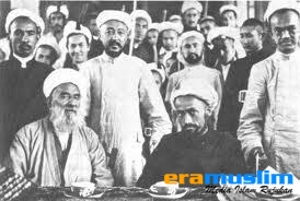 Mengapa Mereka Enggan Mendekati Pintu Penguasa?