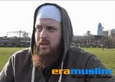 Mengajak Teman Masuk Kristen Malah Menunjukkanku Pada Islam 