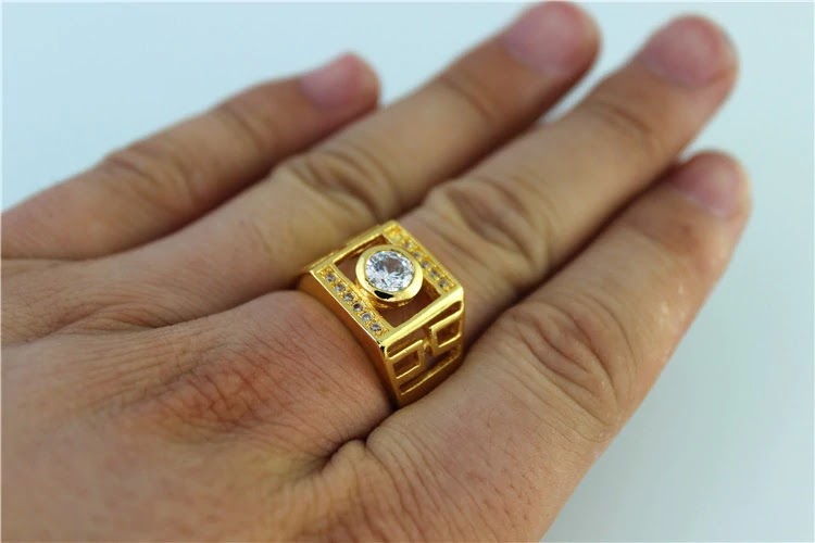 Hikmah Dibalik Haramnya Emas dan Sutera Bagi Muslim