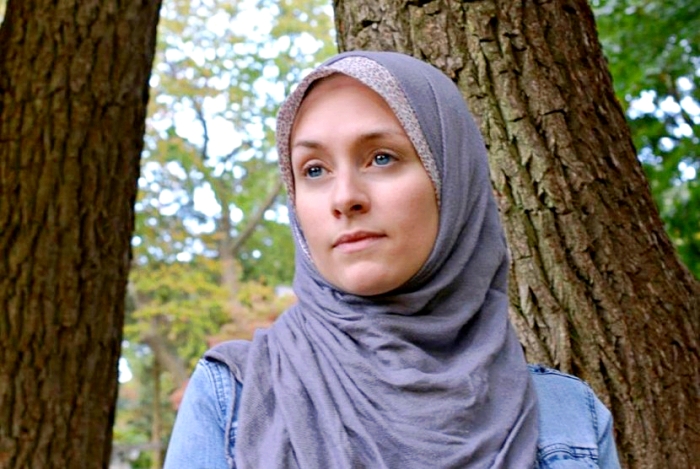 Danielle Lo Duca, Terpikat Bismillah dan Al Anbiyaa