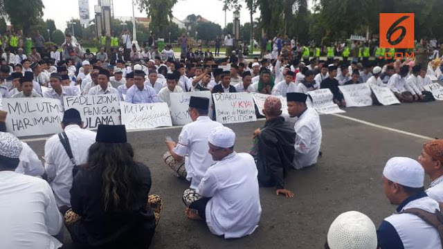 Surat Terbuka untuk Para Pendemo Bela Kyai di Kudus