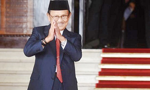 Begini Cara Habibie Bikin Dolar Rp16.800 Jadi Rp6.550