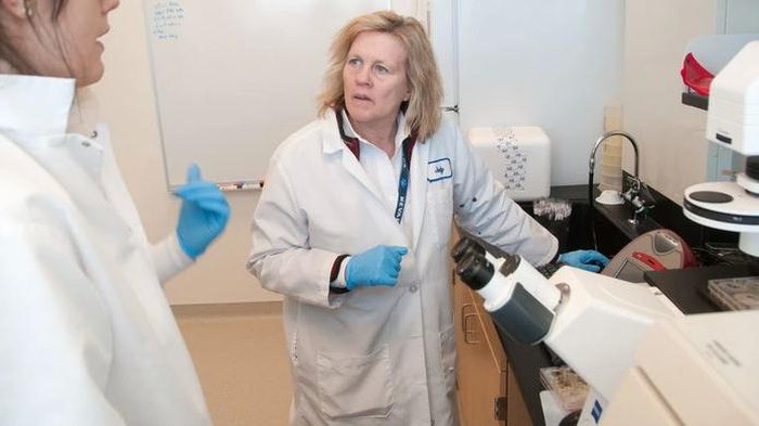 Judy Mikovits: Pandemi Corona Dibuat oleh Korporasi Farmasi Besar!