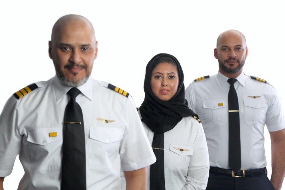 Yasmeen Al Maimani Membuktikan Kalau Perempuan Muslim Bisa Jadi Pilot