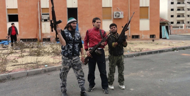 Faksi Pejuang Suriah Bentuk Front Bersama untuk Melawan Tentara Assad