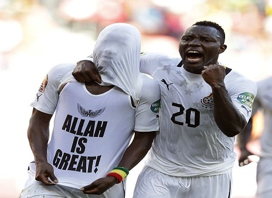 FIFA Hukum Pemain Bola Karena Rayakan Gol dengan Pakai Kaos Bertuliskan “ Allah Maha Besar”   