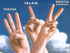 Antara Demokrasi, Trinitas dan Kebangkitan Umat