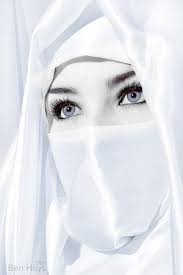 Apa Yang Diperbolehkan Melihat Wanita Yang Akan Dipinang?