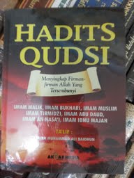 Resensi Buku : 'Aku Hanyalah Aku' , Menyingkap Firman Allah Yang Tersembunyi
