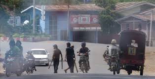 Massa Budha Membawa Parang, Pisau Berkeliaran Sweeping Muslim di Lashio