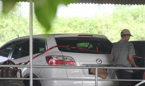 PKS Persilahkan KPK Untuk Sita Mobil di DPP yang Terkait dengan LHI