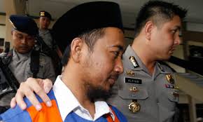 Tokoh Syiah Sampang Yang Nyatakan Quran Sekarang Tidak Asli , Dihukum 4 Tahun Penjara