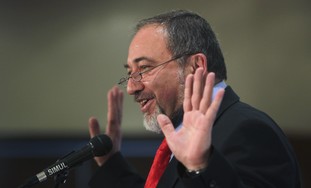 Lieberman : Jajah Kembali Gaza ! 