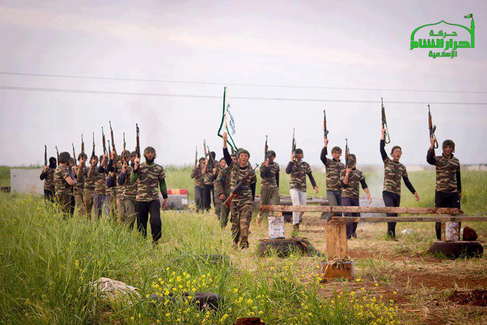 Mujahidin Suriah Membantah Kota Qusayr Telah Dikuasai Koalisi Syiah - Hizbullah dan Rezim Assad