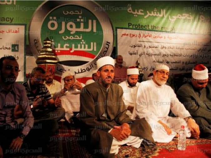 Foto-Foto Shalat Tarawih Pro Mursi di "Medan Kebangkitan"