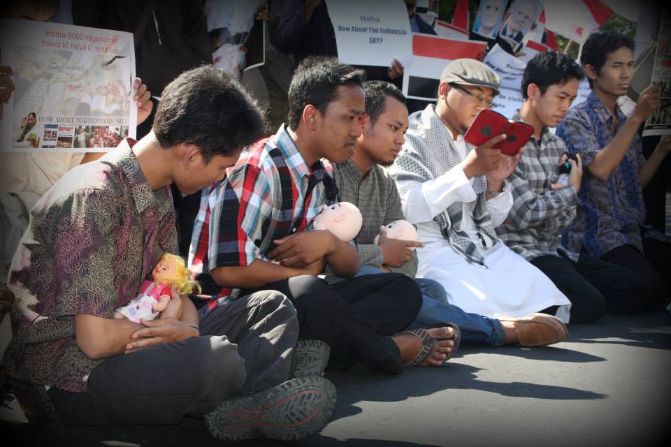 Press Release : Masyarakat Surabaya Kutuk Kudeta Berdarah di Mesir