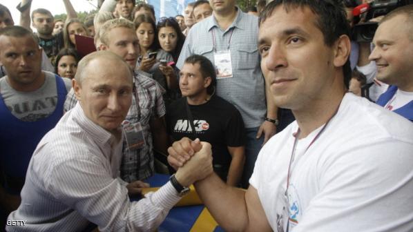 Presiden Rusia Vladimir Putin Kalahkan Anggota Kongres Amerika Dalam Sebuah Adu Panco