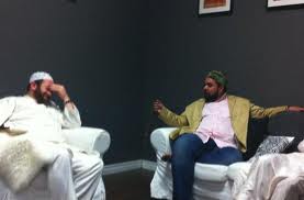 Takjub akan Rapinya Shaf, Seorang Nasrani Akhirnya Memeluk Islam