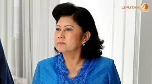 Ibu Negara Dilarang Sewot