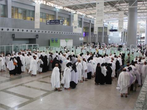 Pemerintah Saudi Mulai Terapkan Sistem Visa Haji Elektronik Untuk Mencegah Jamaah Haji ilegal