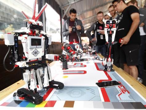Indonesia Akan Gelar Kejuaraan Olimpiade Robot Dunia