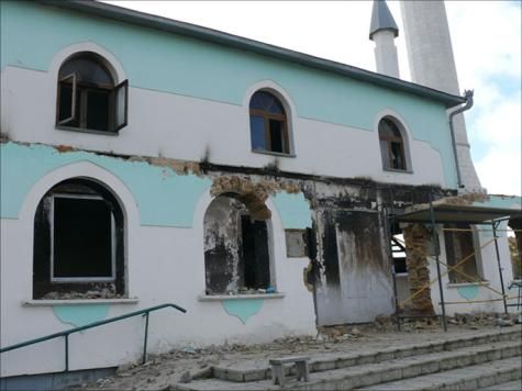 2 Masjid Milik Warga Muslim Ukraina Di Bakar Orang Tak Dikenal