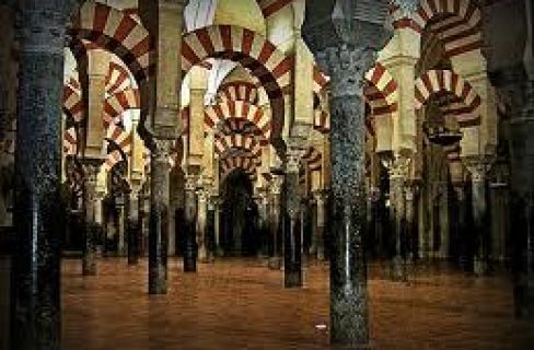 Muslim Spanyol Kritik Sikap Diskriminasi Pemerintah 