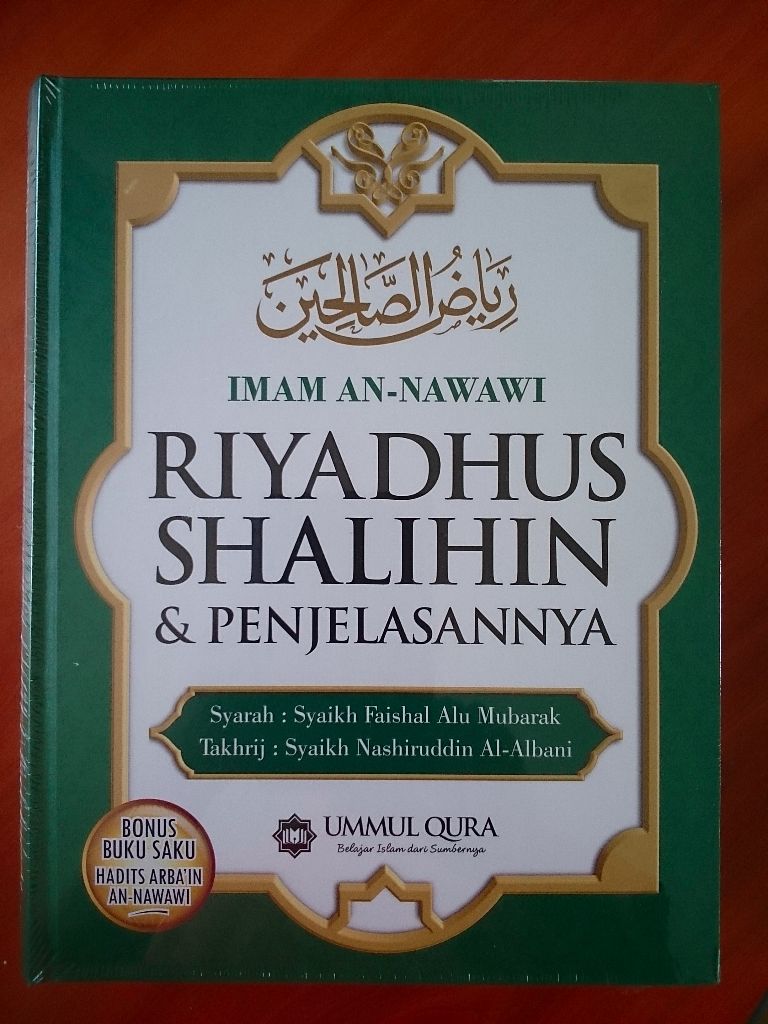 Resensi Buku : Karya Besar "Riyadhus Shalihin" Imam An Nawawi , Karya Terlaris Abad Ini