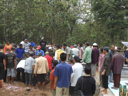 Miris, Pemakaman Jenazah Muslim Diboikot Karena Tidak Ikuti Ritual Syirik
