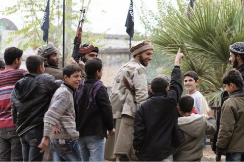 Benarkah ISIS Identik #Keras ? Dialog Imajiner