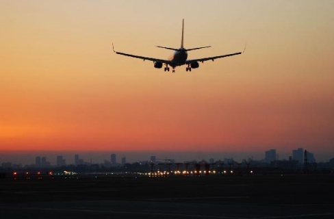 Saat Pesawat Terbang Dihempas Badai