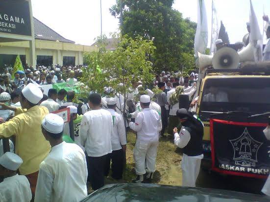 Dinilai Tidak memenuhi Syarat, Warga Bekasi Tolak Pembangunan Gereja Paroki Lippo Cikarang