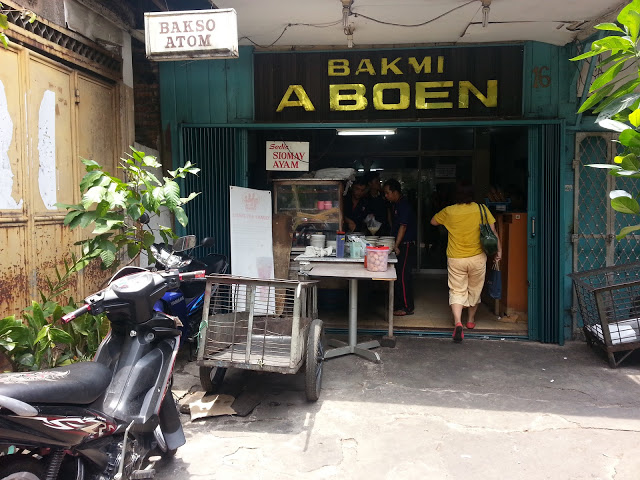 Inilah 10 Resto Non-Halal di Jakarta, Muslim Jangan Kesini