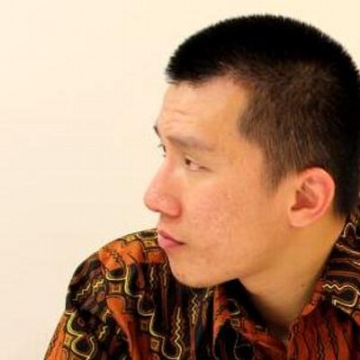 Ustd. Felix Siauw: Hindarilah Selfie Demi Menjaga Kemuliaanmu Wahai Muslimah
