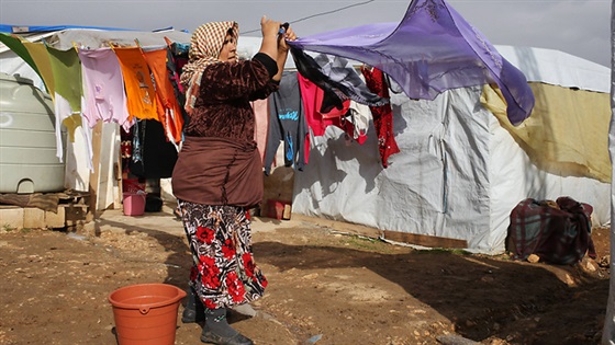 badai salju pengungsi suriah 1