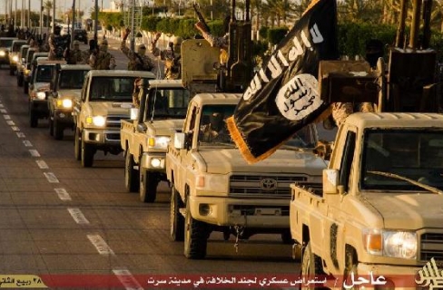 Foto Parade Militer Negara Islam Libya