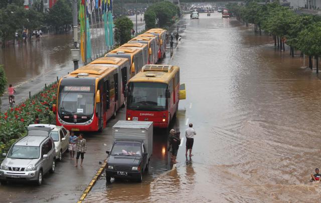 Inilah Jalur Bus Trans Jakarta Yang Lumpuh