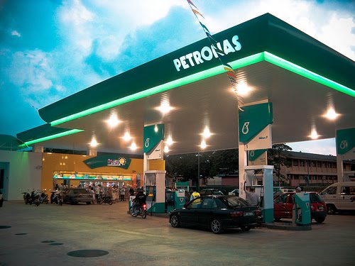 Gila! Harga Pertamax di Malaysia Lebih Murah Rp.500 Ketimbang Premium Indonesia