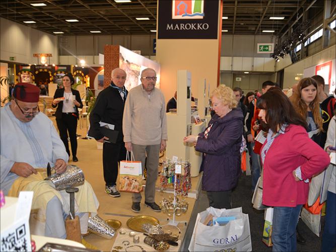 ITB 2015 - pengrajin maroko unjuk kebolehan