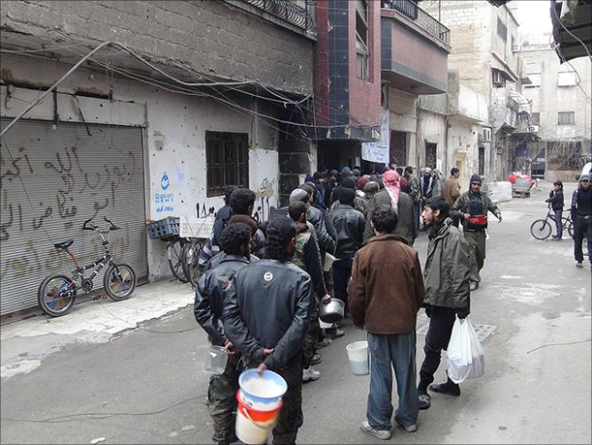 antrian makanan warga Suriah 2