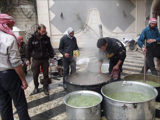 antrian makanan warga Suriah 3