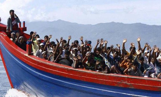 Rezim Jokowi Masih Tolak Pengungsi Muslim Rohingya, Namun Kenapa Imigran Gelap Syiah Bisa Masuk?