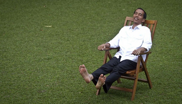Proyek Infrastruktur RI Dikuasai Cina, Cara Jokowi Balas Budi