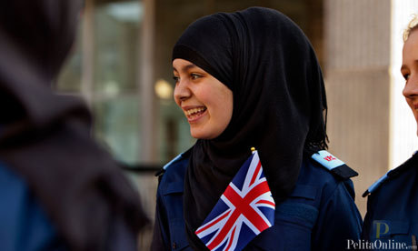 Muslim Inggris Lakukan Puasa 20 Jam Ramadhan Tahun Ini