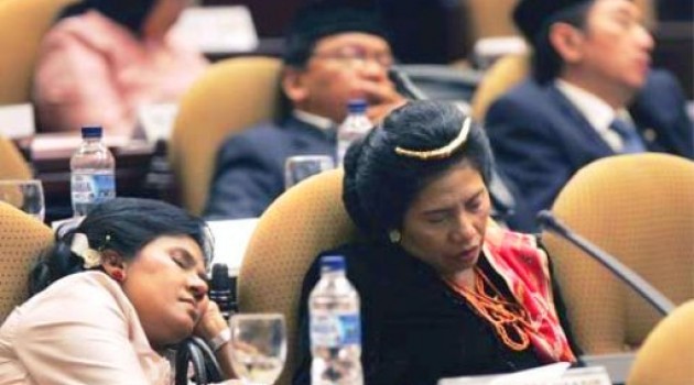 Wajah DPR: Prestasi Nol, Dapat Gaji dan Fasilitas Mewah, Tapi Masih Saja Banyak Tuntutan