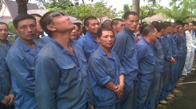 Selain Lompat Pagar, Menaker Hanif Dhakiri Itu Kerjanya Apa Ya?