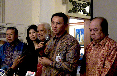 Progres 98: Sosok Ahok Lagi Dipoles Oleh Mesin Propaganda Cina dan Salib Anti Islam