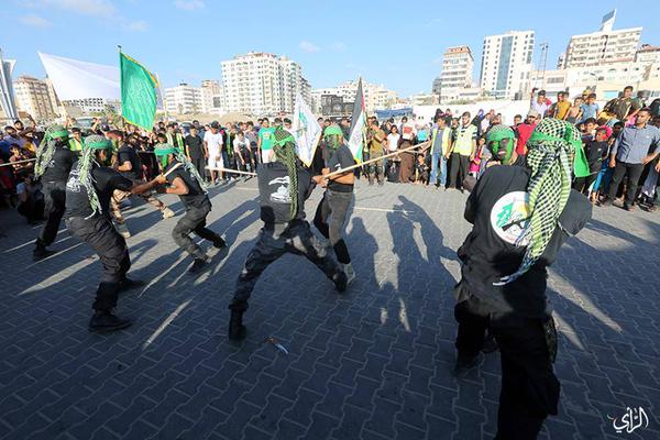 parade latihan militer pemuda palestina-3