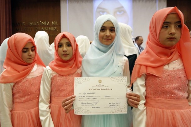 wisuda pengungsi Suriah di turki -3